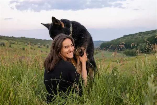 怎么确认德国牧羊犬认主人了呢